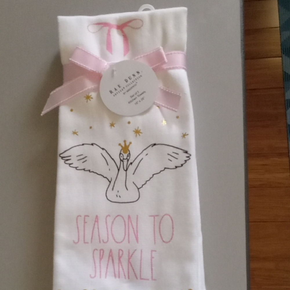 Rae Dunn "SEASON TO SPARKLE" Holiday Kitchen Towel Set 🦢🦢🦢🦢🦢